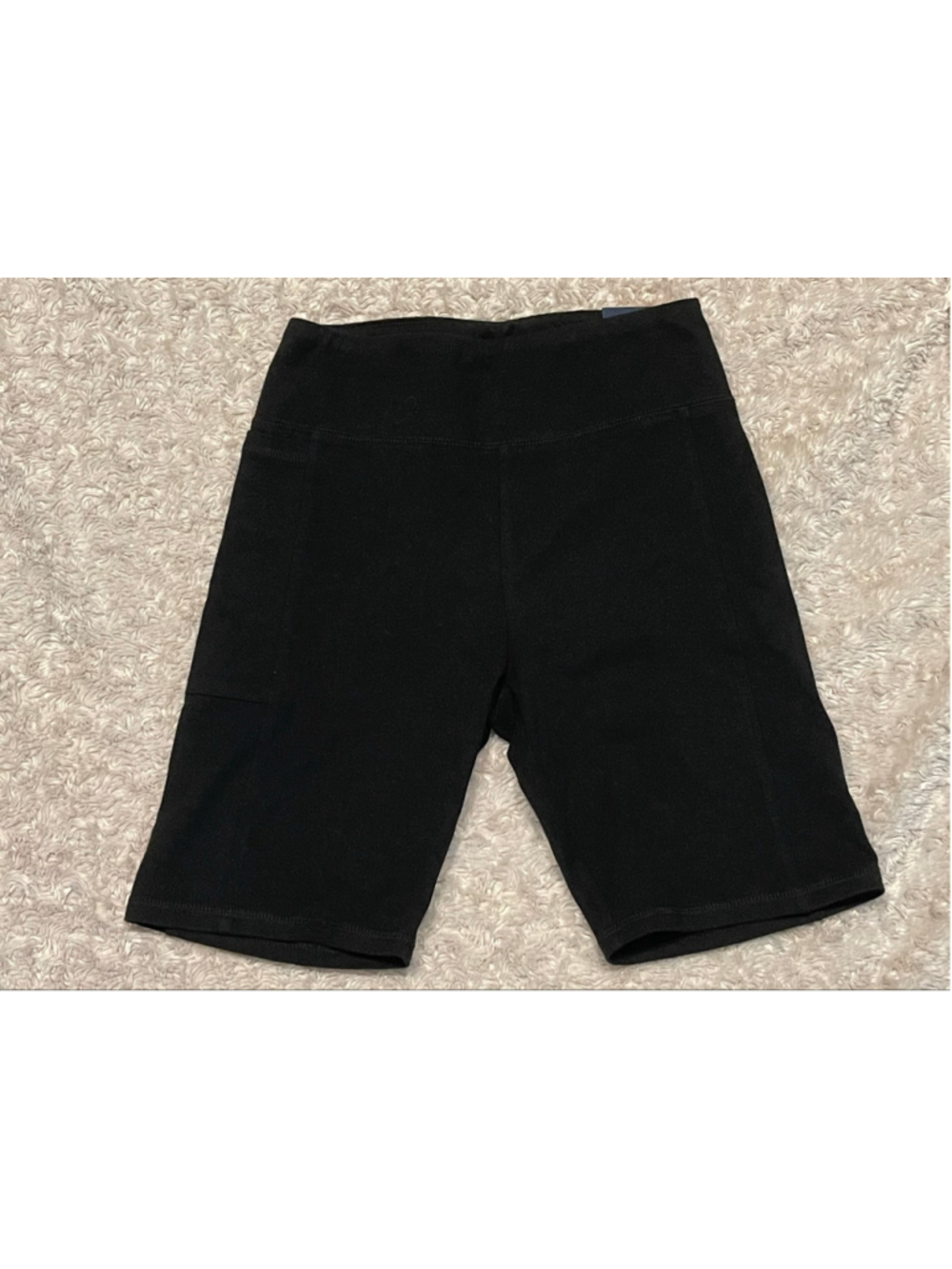 Hollister Women’s Ultra High-Rise Bike Shorts, Size Small, 8” Inseam, NWT